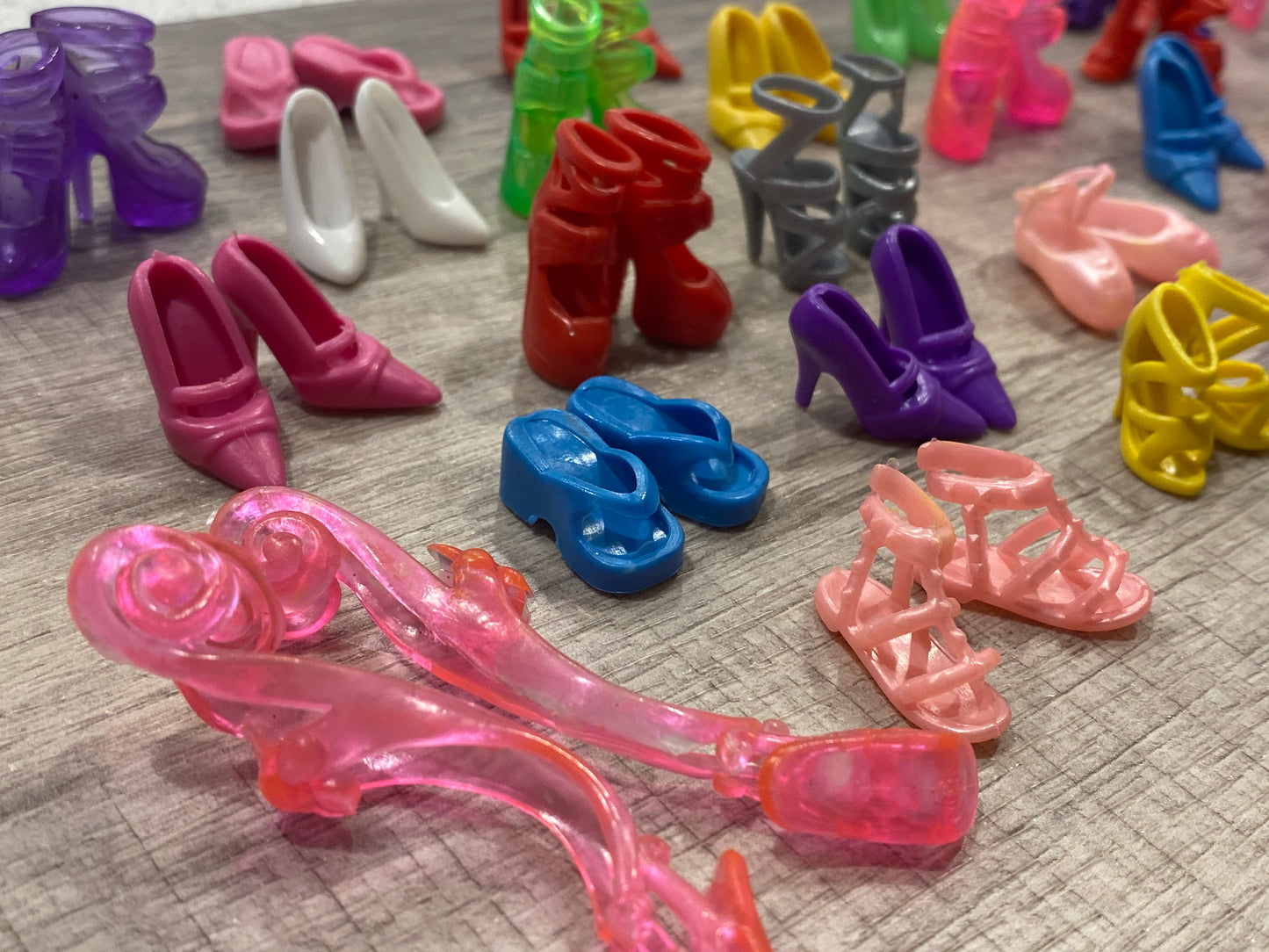 20 pairs of Mix Lot Fashion Doll Shoes