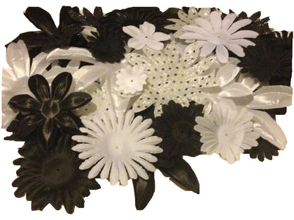 50pcs. Black and White Mix Flower Petals-1"-7" (Copy)