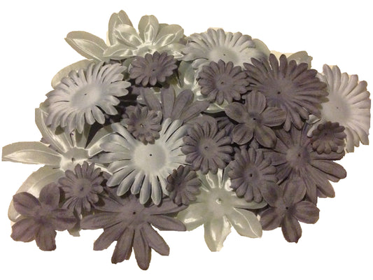 50pcs. Gray Flower Petals